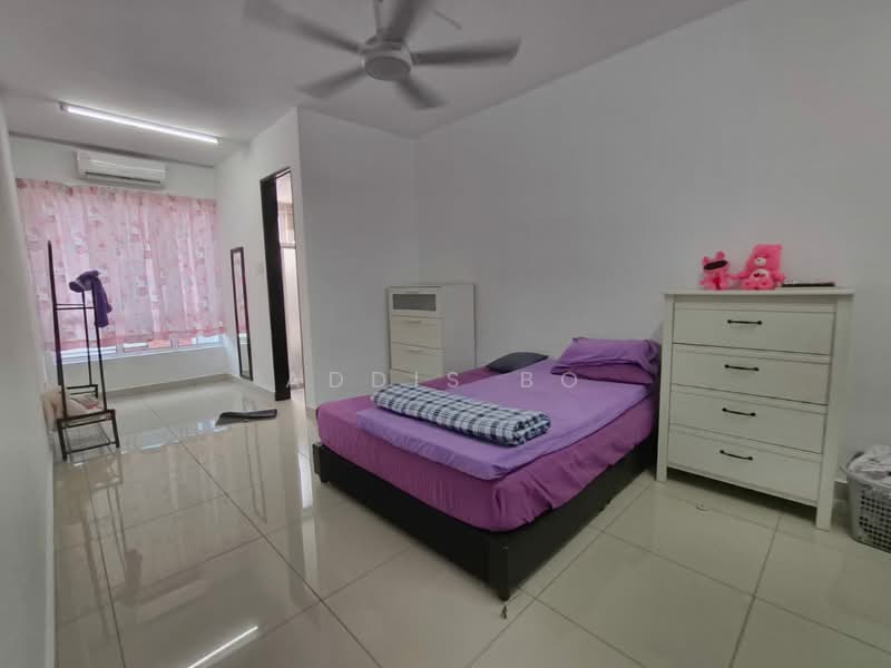 Taman Pelangi Semenyih Single Storey House to Sale untuk Untuk Dijual - RM 570,000, Mac 2026 - Bedroom - PropertyGuru.com.my
