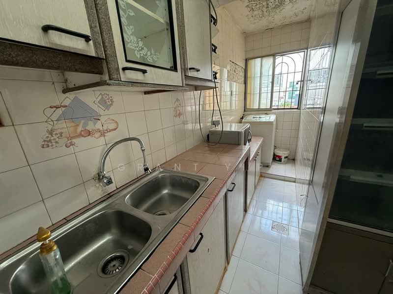 Apartment for Sale at Miharja (LRT Maluri) - Grant Yip - Kitchen - PropertyGuru.com.my