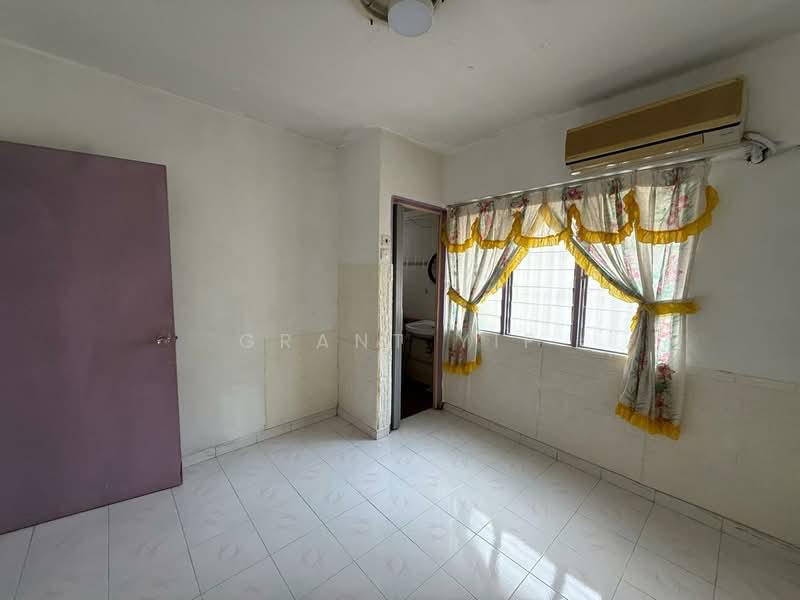 Apartment for Sale at Miharja (LRT Maluri) - Grant Yip - Interior - PropertyGuru.com.my