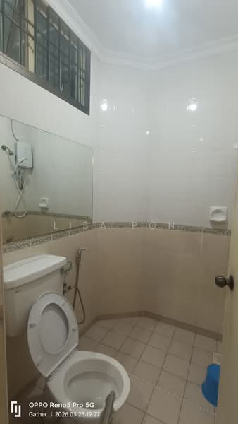 2-storey Terraced House for Rent in Taman Molek (Johor Bahru) - Lisa Pon - Bathroom - PropertyGuru.com.my