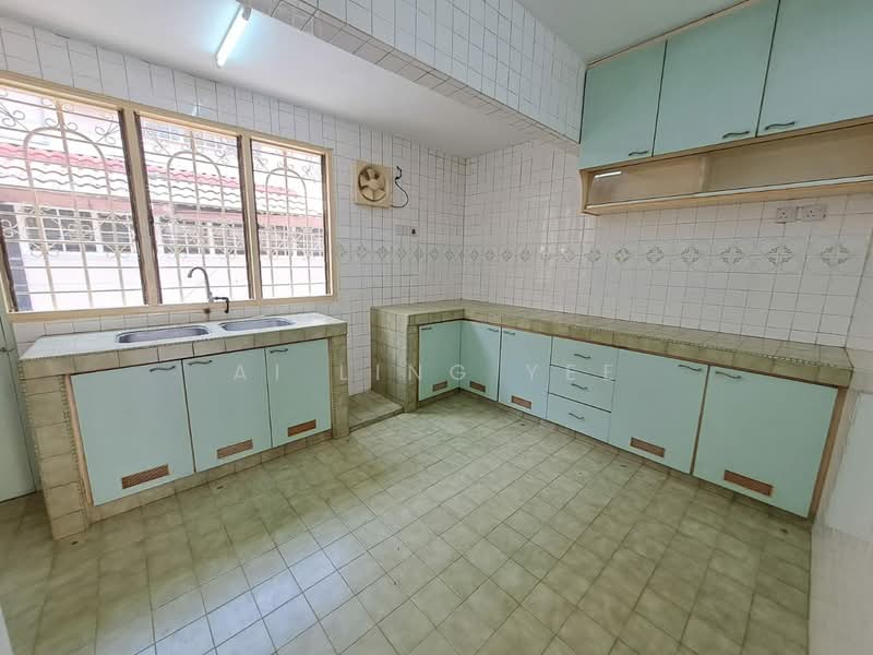 2-storey Terraced House for Sale in SS19 (Subang Jaya) - Ai Ling Yee - Kitchen - PropertyGuru.com.my