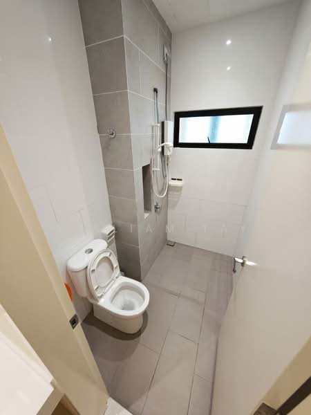 2-storey Terraced House for Sale in Taman Pelangi Indah (Ulu Tiram) - William Tay - Bathroom - PropertyGuru.com.my