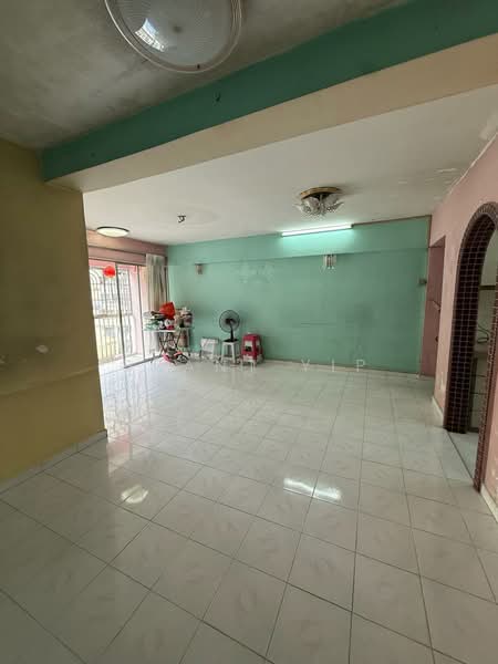 Apartment for Sale at Taman Miharja Apartment (LRT Miharja) - Grant Yip - Living Room - PropertyGuru.com.my