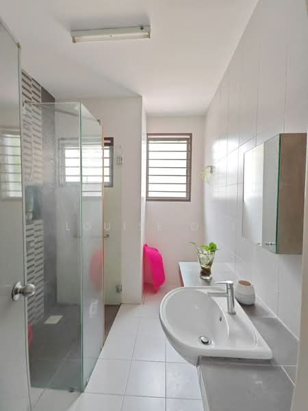 2-storey Terraced House for Sale in Shah Alam (Selangor) - Louise Ooi - Bathroom - PropertyGuru.com.my