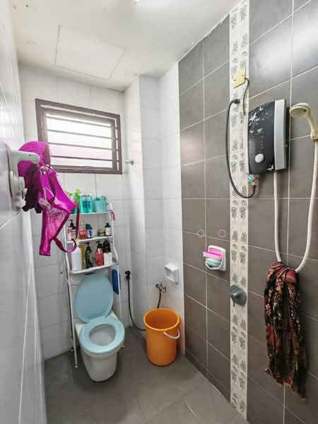 2-storey Terraced House for Sale in Shah Alam (Selangor) - Louise Ooi - Bathroom - PropertyGuru.com.my