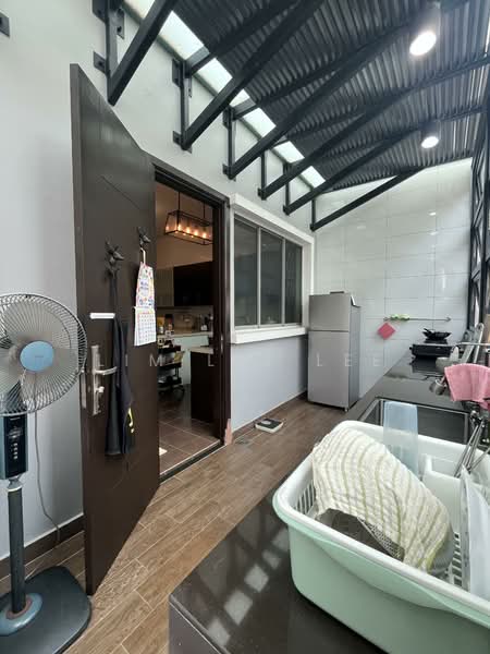 Semi-Detached House for Sale in Setia Eco Park (Setia Alam) - Lim Lee Lee - Kitchen - PropertyGuru.com.my