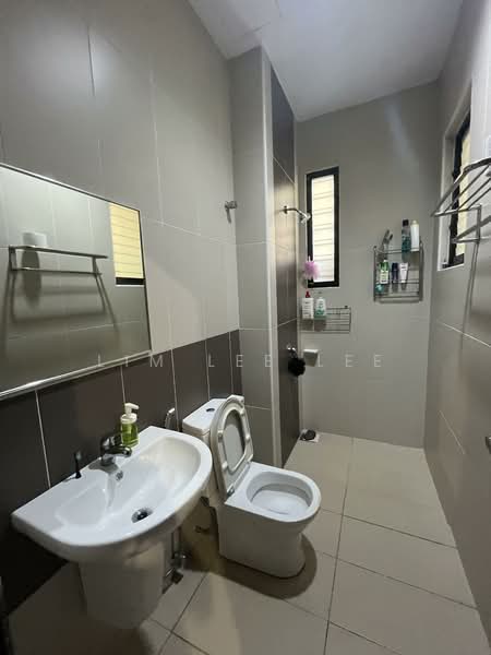 Semi-Detached House for Sale in Setia Eco Park (Setia Alam) - Lim Lee Lee - Bathroom - PropertyGuru.com.my