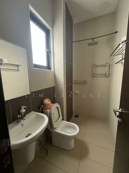 Semi-Detached House for Sale in Setia Eco Park (Setia Alam) - Lim Lee Lee - Bathroom - PropertyGuru.com.my