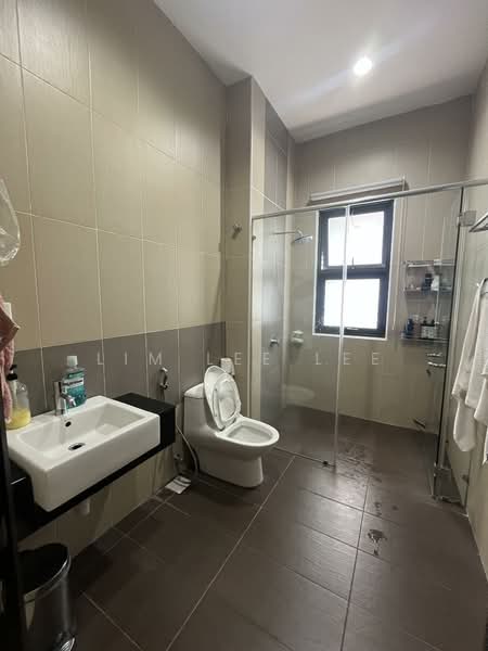 Semi-Detached House for Sale in Setia Eco Park (Setia Alam) - Lim Lee Lee - Bathroom - PropertyGuru.com.my