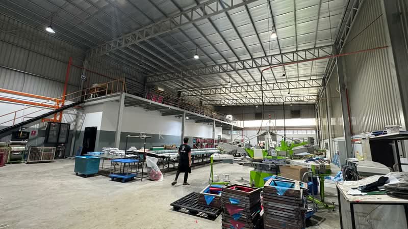 Semi-D Factory for Sale in Taman Lagenda Putra (Kulai) - Sky Tan - Interior - PropertyGuru.com.my