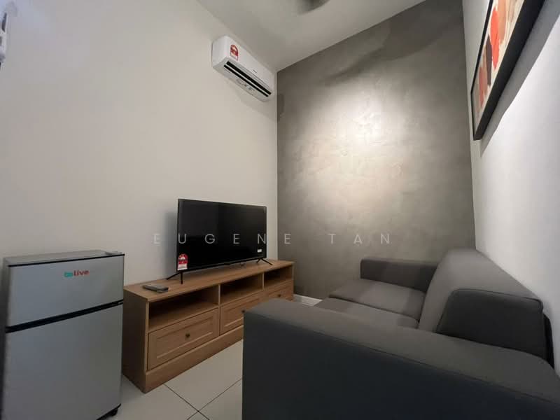 Service Residence for Sale at The Glenz @ Glenmarie - Eugene Tan - Living Room - PropertyGuru.com.my