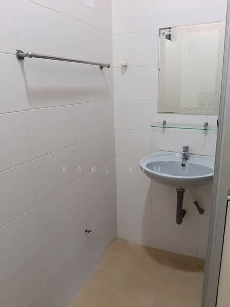 1-storey Terraced House for Rent in Taman Pelangi (Johor Bahru) - Karl Lim - Bathroom - PropertyGuru.com.my