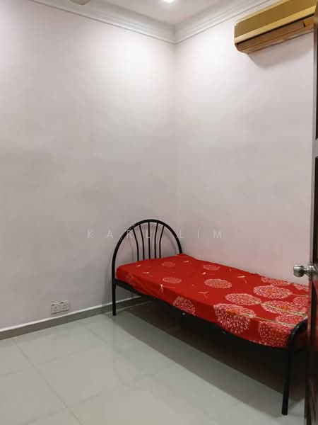1-storey Terraced House for Rent in Taman Pelangi (Johor Bahru) - Karl Lim - Bedroom - PropertyGuru.com.my