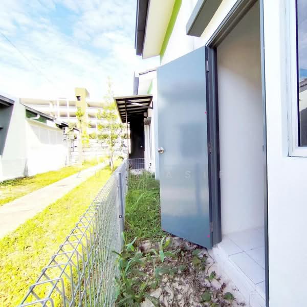 1-storey Terraced House for Sale in Dengkil (Selangor) - Zul Hasif - Exterior - PropertyGuru.com.my