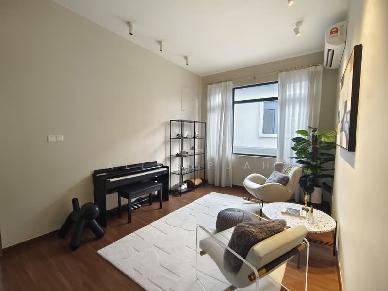 Bungalow for Sale in Semenyih (Selangor) - Allen Puah - Living Room - PropertyGuru.com.my