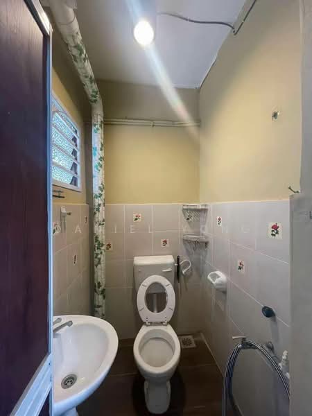 Taman Scientex Pasir Gudang untuk Untuk Dijual - RM 398,000, Apr 2026 - Bathroom - PropertyGuru.com.my