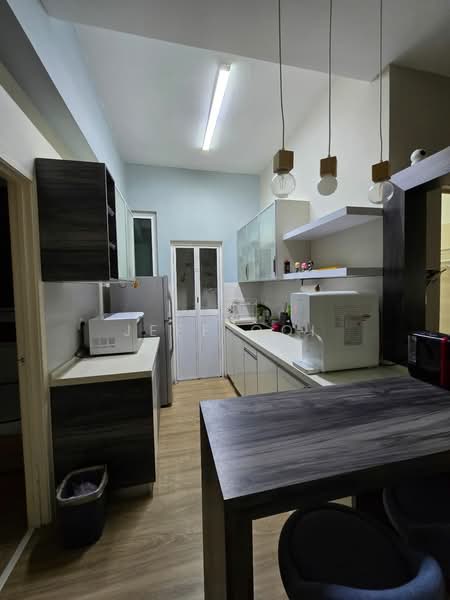 Condominium for Rent at Starhill Luxury Residence - Jeff Ooi - Kitchen - PropertyGuru.com.my