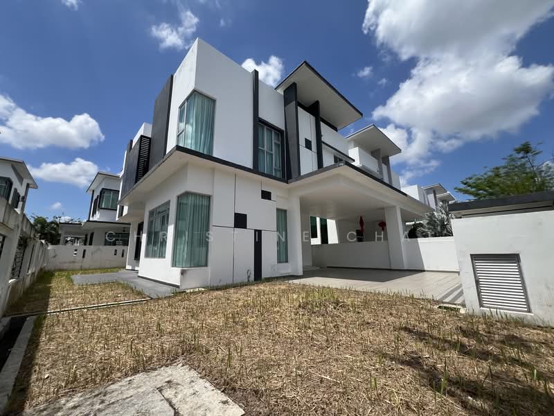 Semi-Detached House for Sale in Taman Nusa Bestari (Iskandar Puteri (Nusajaya)) - Christine Chai - Exterior - PropertyGuru.com.my