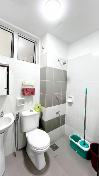 Apartment for Rent at Angkasa Apartment - Win Tan - Bathroom - PropertyGuru.com.my
