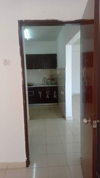 Apartment for Rent at Laguna Biru - Vincent Tan - Kitchen - PropertyGuru.com.my