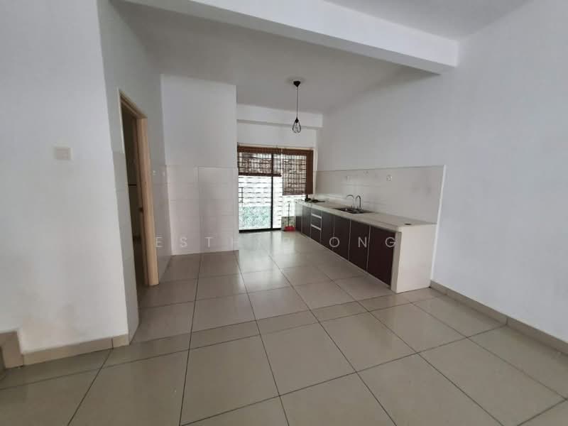 Townhouse for Sale in Puchong (Selangor) - Esther Ong - Kitchen - PropertyGuru.com.my