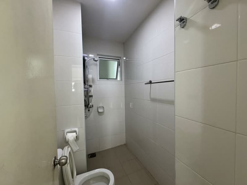 Condominium for Rent at Subang Parkhomes - Allie . - Bathroom - PropertyGuru.com.my