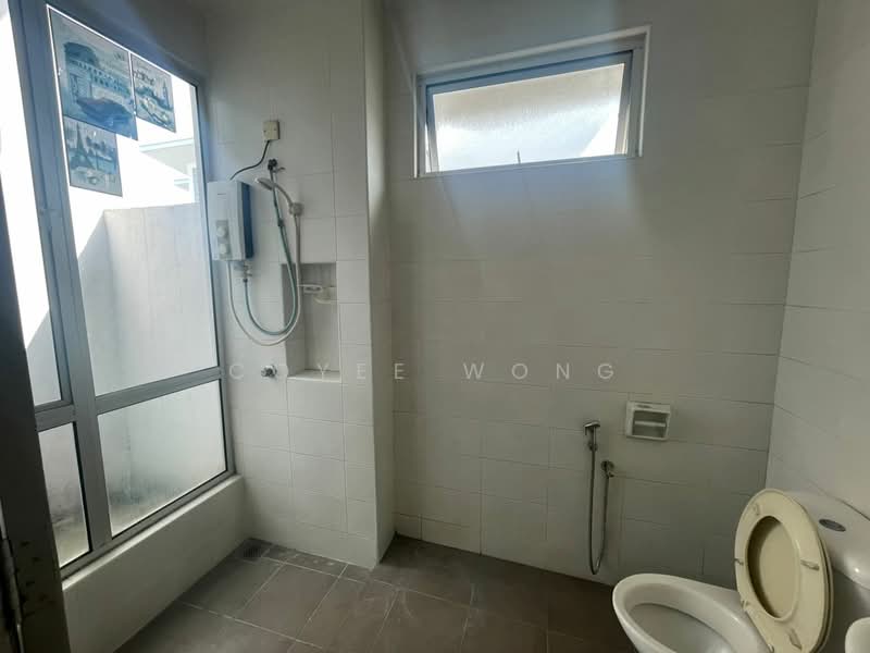 Rumah Berkembar untuk Disewa di Rawang (Selangor) - Coyee Wong - Bathroom - PropertyGuru.com.my