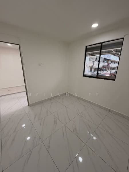 Flat for Sale at Flat Taman Ungku Tun Aminah - Melinda Ee - Interior - PropertyGuru.com.my