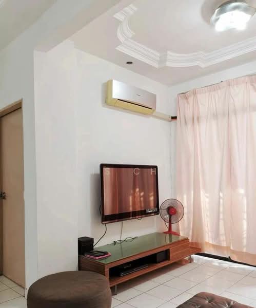Apartment for Sale at Krystal Villa - Louis Chuah - Living Room - PropertyGuru.com.my