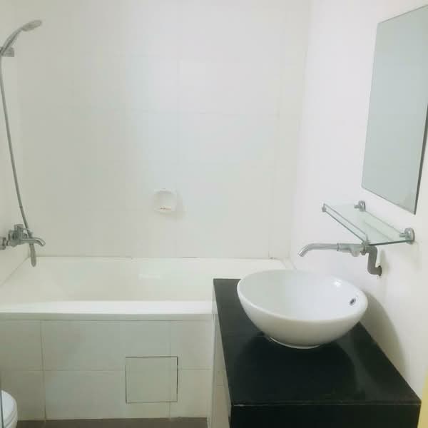 Condominium for Rent at Subang Parkhomes - Allie . - Bathroom - PropertyGuru.com.my