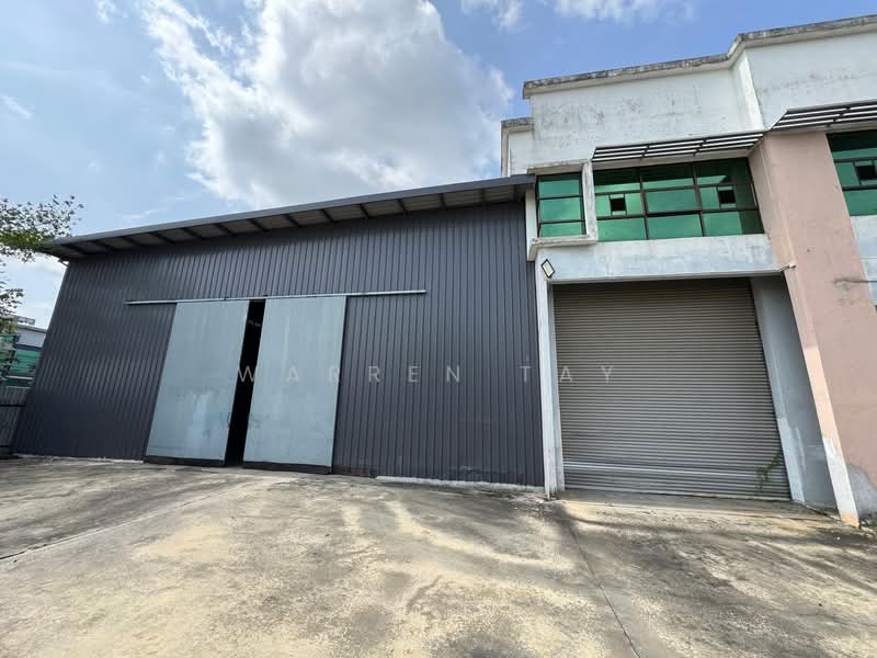 Semi-D Factory for Sale in Taman Desa Cemerlang (Ulu Tiram) - Warren Tay - Exterior - PropertyGuru.com.my