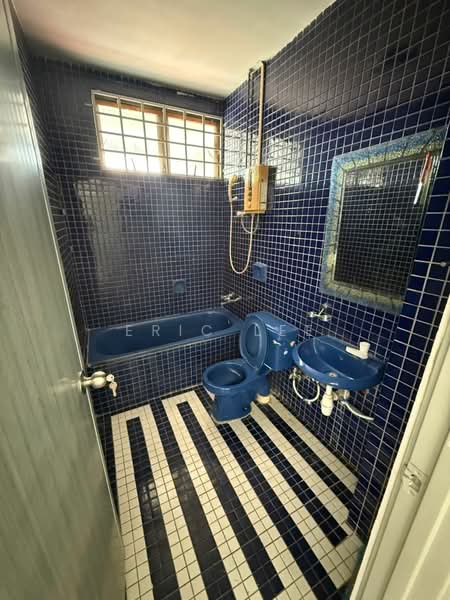 2-storey Terraced House for Sale in Taman Sri Putri (Skudai) - Eric Lee - Bathroom - PropertyGuru.com.my