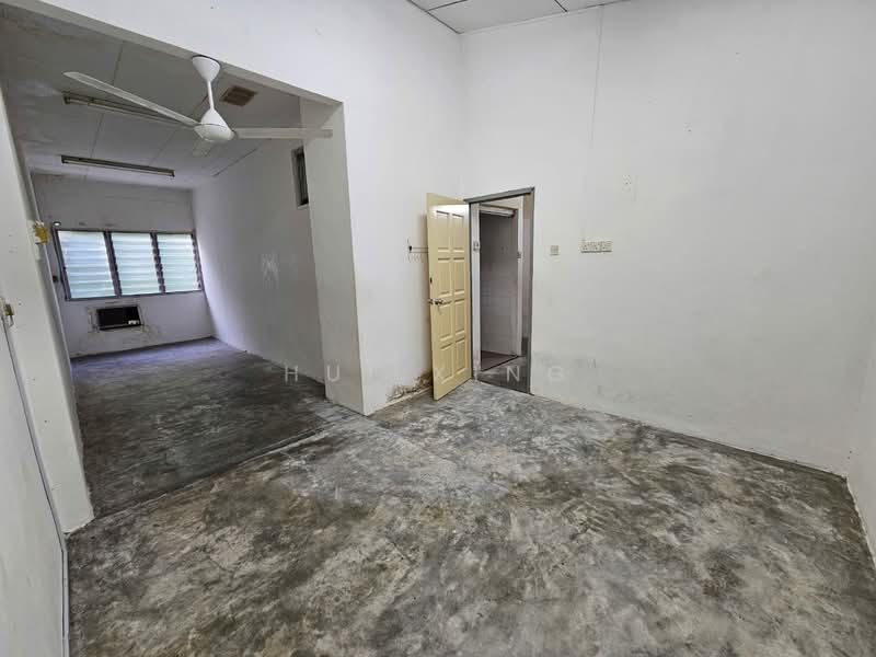 Rumah Teres untuk Dijual di Island Glades (Jelutong) - Hui Xing - Interior - PropertyGuru.com.my