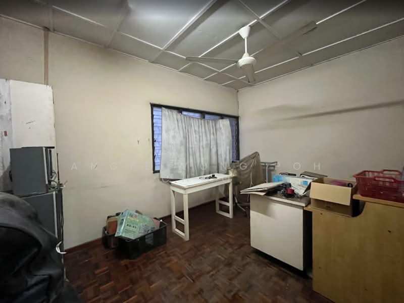 Rumah Teres 3 Tingkat untuk Dijual di Taman Muda (Ampang) - Angie Wong Poh Choo - Study - PropertyGuru.com.my
