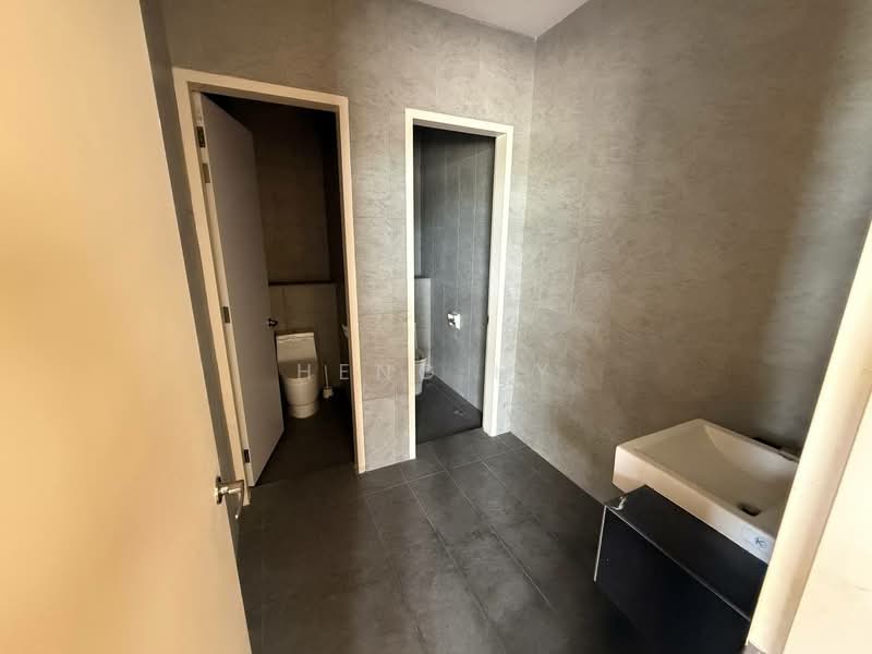 Eco Business Park @ Johor Bahru untuk Untuk Disewa - RM 9,500 /bulan, Apr 2026 - Bathroom - PropertyGuru.com.my