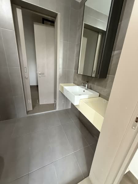 Mossaz @ Empire City untuk Untuk Disewa - RM 1,800 /bulan, Mac 2026 - Bathroom - PropertyGuru.com.my