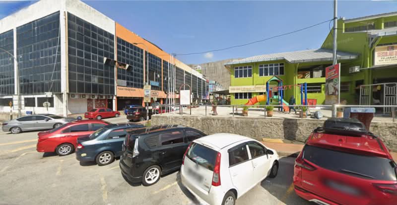 Shop for Sale in Ulu Kelang (Kuala Lumpur) - King Wha - Exterior - PropertyGuru.com.my