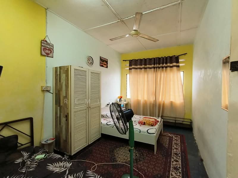 Terraced House for Sale in Jalan Ipoh (Kuala Lumpur) - Remus Chen - Bedroom - PropertyGuru.com.my