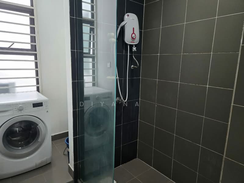 Hedgeford 10 Residences untuk Untuk Disewa - RM 1,550 /bulan, Mac 2026 - Bathroom - PropertyGuru.com.my