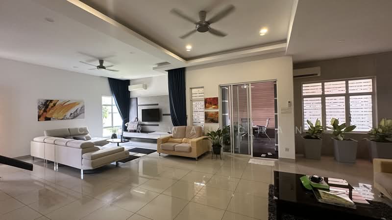 Semi-Detached House for Sale in Seksyen U10 (Shah Alam) - Chor Wai Chan - Living Room - PropertyGuru.com.my