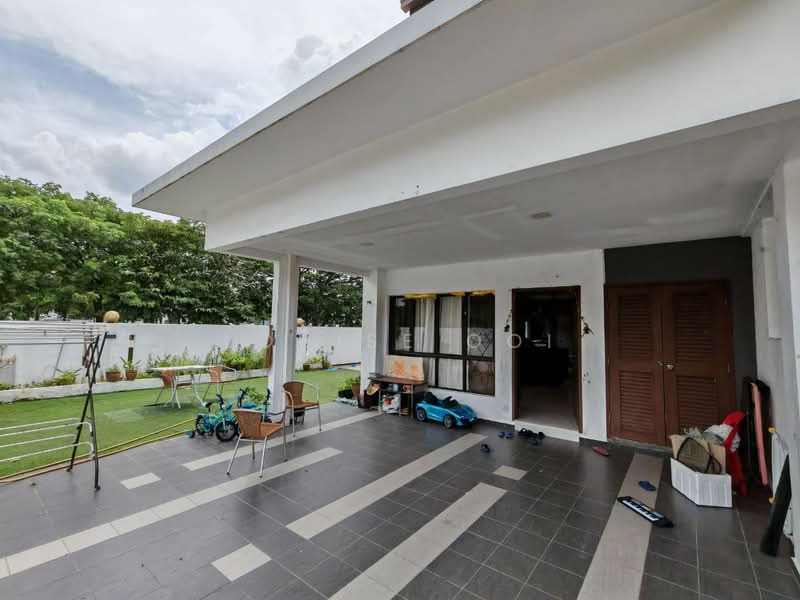 2-storey Terraced House for Sale in Shah Alam (Selangor) - Louise Ooi - Exterior - PropertyGuru.com.my