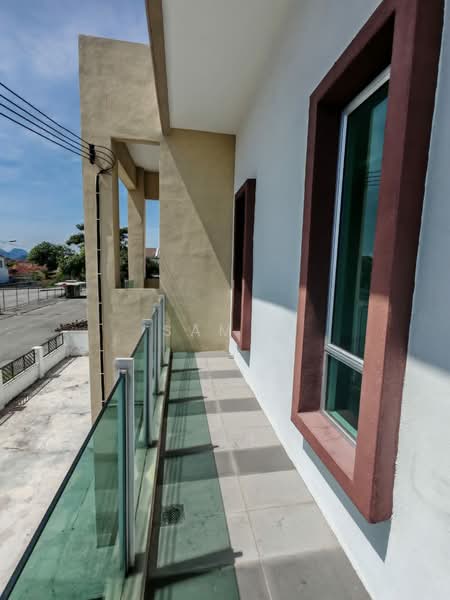 Rumah Teres 2 Tingkat untuk Dijual di Chemor (Perak) - Sam . - Balcony - PropertyGuru.com.my