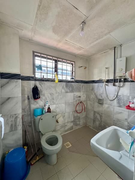 2-storey Terraced House for Sale in Taman Sri Putri (Skudai) - Shieh Long Chen - Bathroom - PropertyGuru.com.my