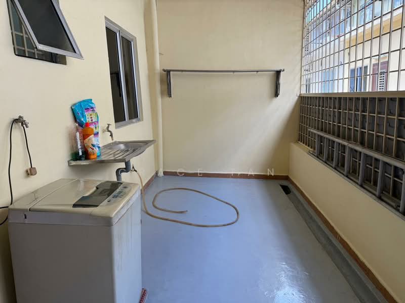 2-storey Terraced House for Sale in Setia Impian (Setia Alam) - Grace Tan - Balcony - PropertyGuru.com.my