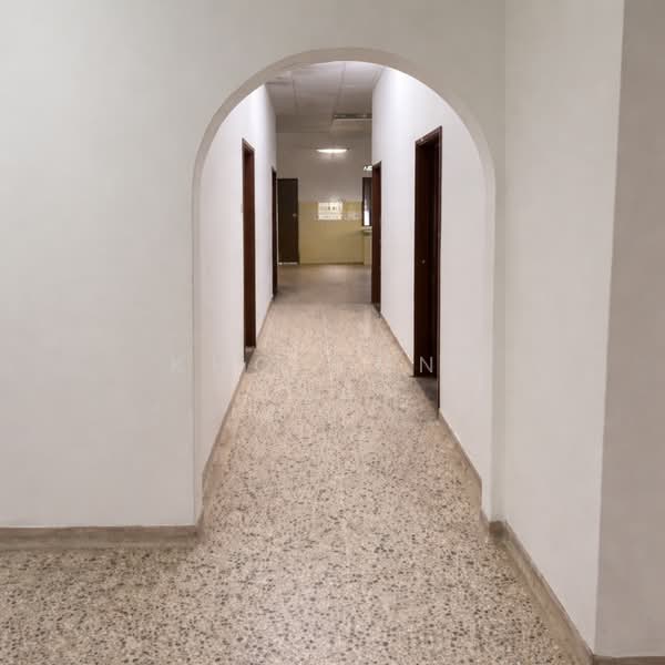 Bungalow for Sale in Taman Serdang Utama (Seri Kembangan) - Kho Chng Guan - Corridor - PropertyGuru.com.my