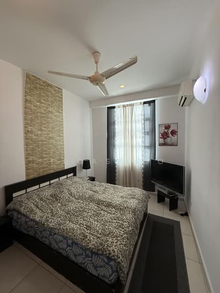 Kondominium untuk Disewa di The Brezza - Lucas Foo - Bedroom - PropertyGuru.com.my