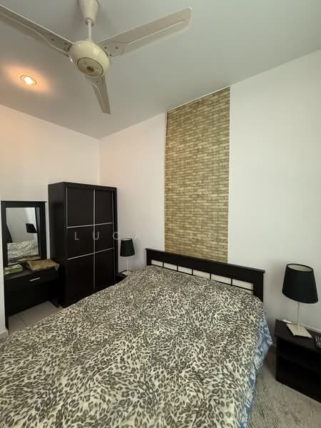 Kondominium untuk Disewa di The Brezza - Lucas Foo - Bedroom - PropertyGuru.com.my