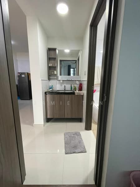 Service Residence for Sale at Country Garden Central Park - Jamie Tan - Bathroom - PropertyGuru.com.my