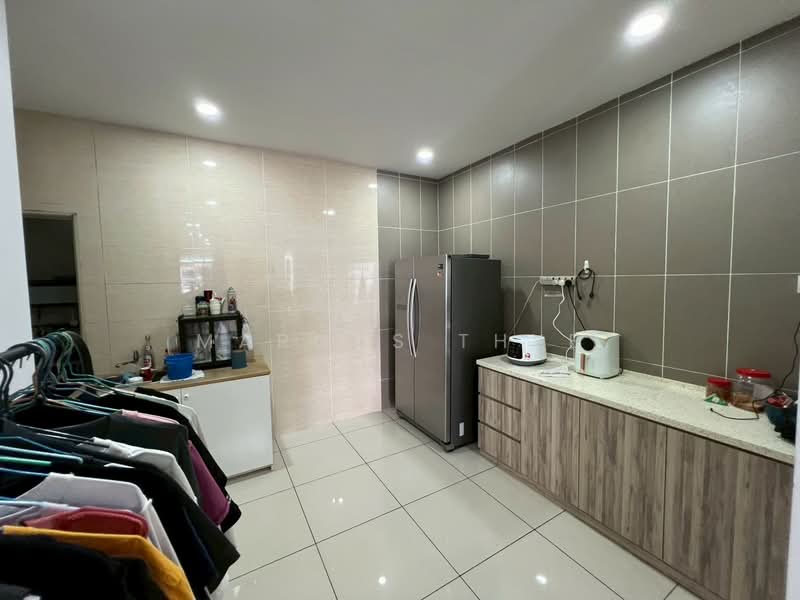 Cluster House for Sale in Setia Tropika (Johor Bahru) - Marcus Thye - Kitchen - PropertyGuru.com.my