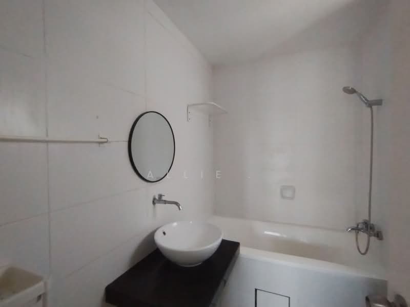 Condominium for Rent at Subang Parkhomes - Allie . - Bathroom - PropertyGuru.com.my